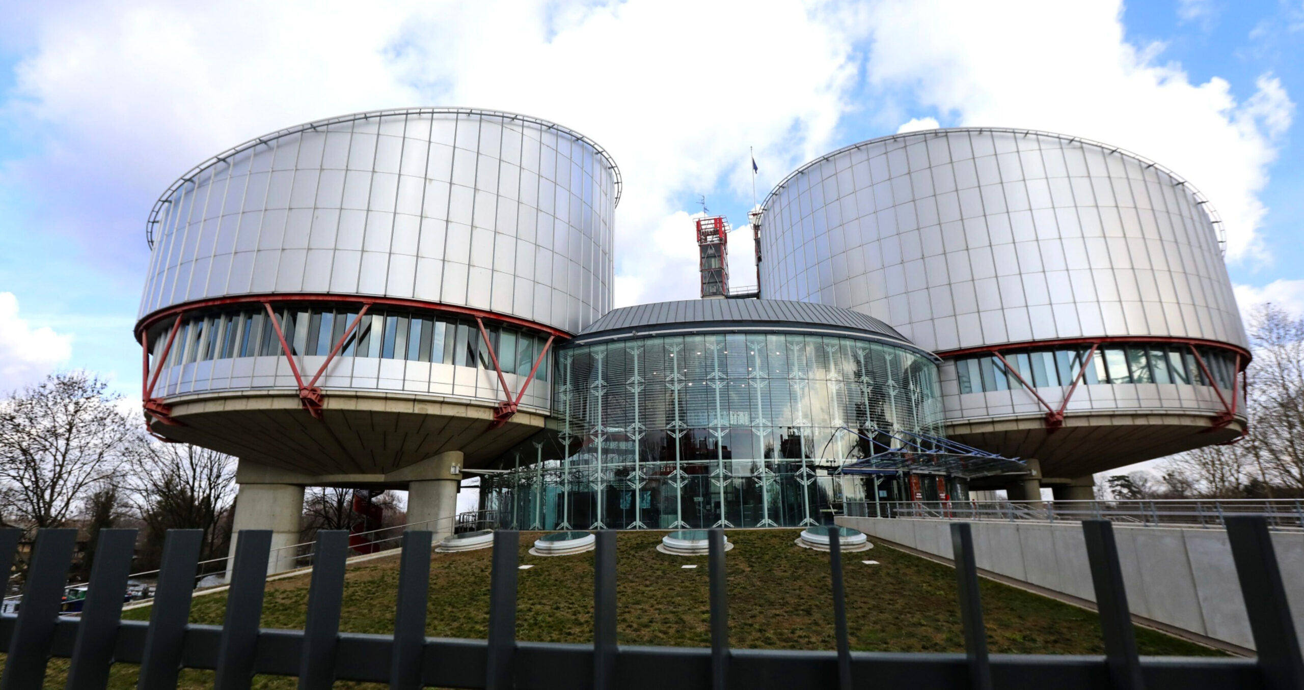 The European Court of Human Rights: two out of several climate cases being heard have a generational angle. (Photo: Alex Kraus/Bloomberg) 
