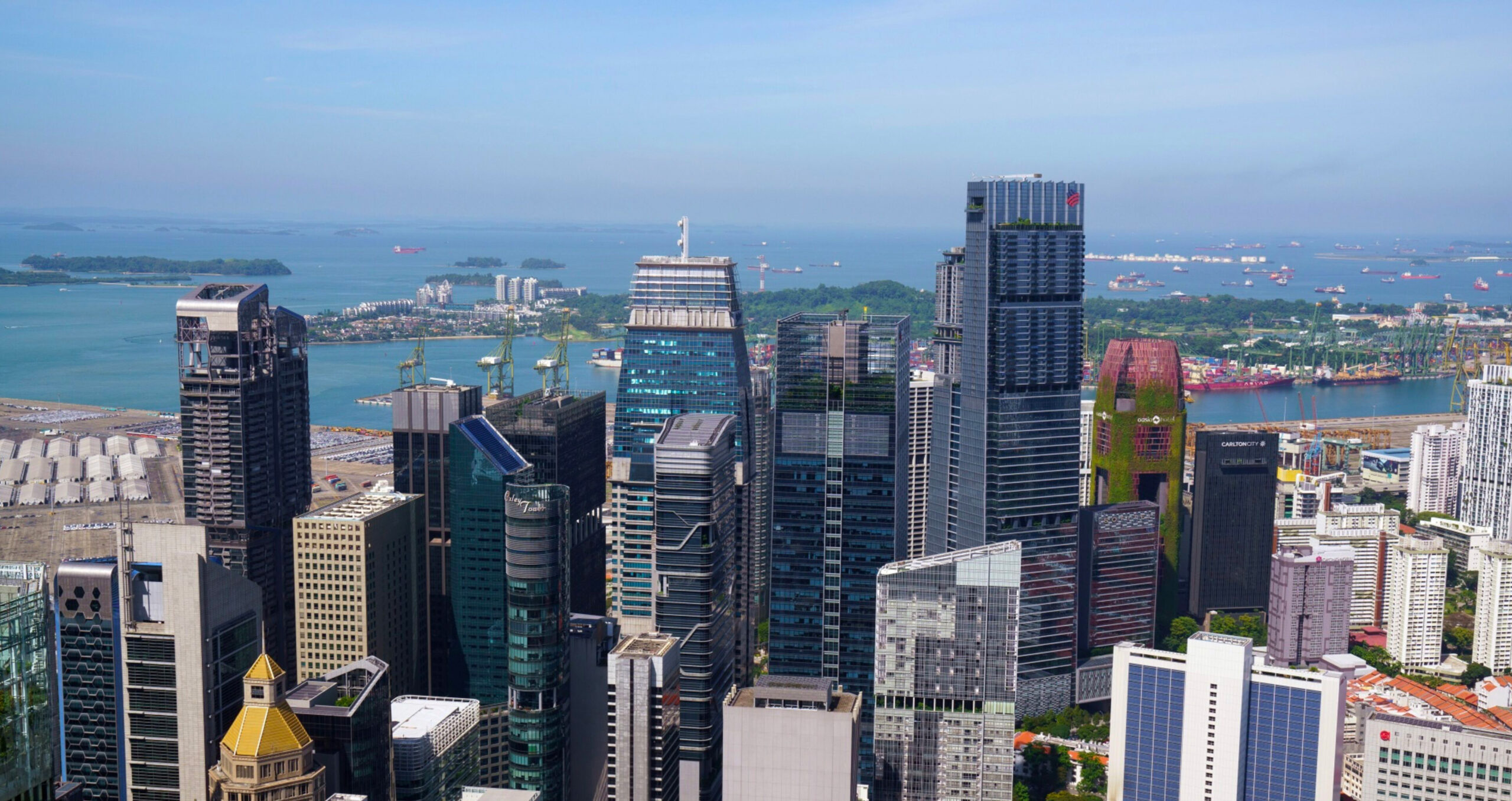 Regulatory requirements and sustainability reporting pressures by foreign investors were among the reasons to headquarter SIL in Singapore. The city-state is the finance hub of southeast Asia, a region whose rapid growth has caused an ESG reporting gap (Photo: Ore Huiying/Bloomberg) 
