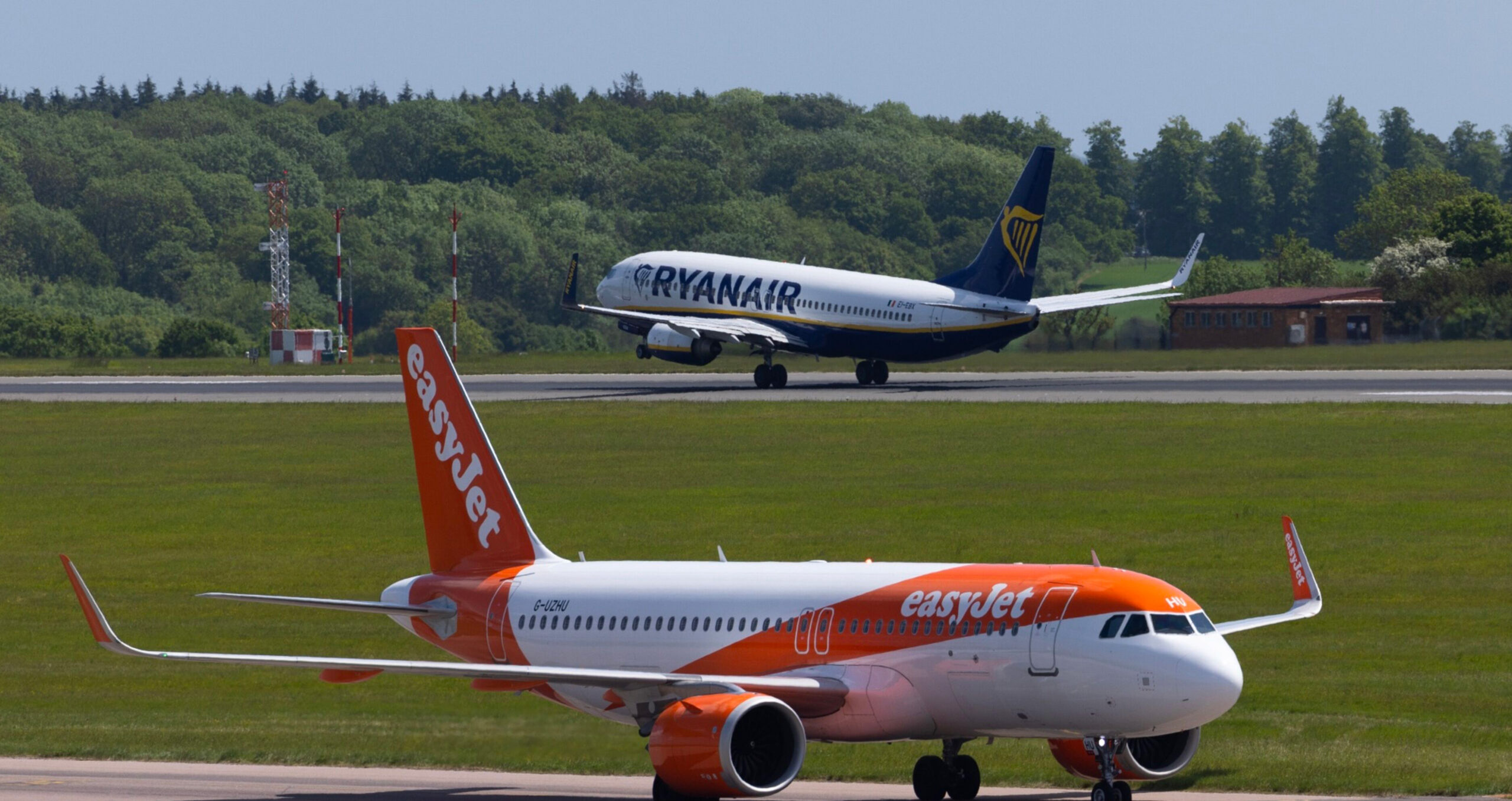 The non-profits say under the current taxonomy, all the order books of budget airlines Ryanair, easyJet and Wizz Air could be considered suitable for sustainable investment. (Photo: Chris Ratcliffe/Bloomberg) 