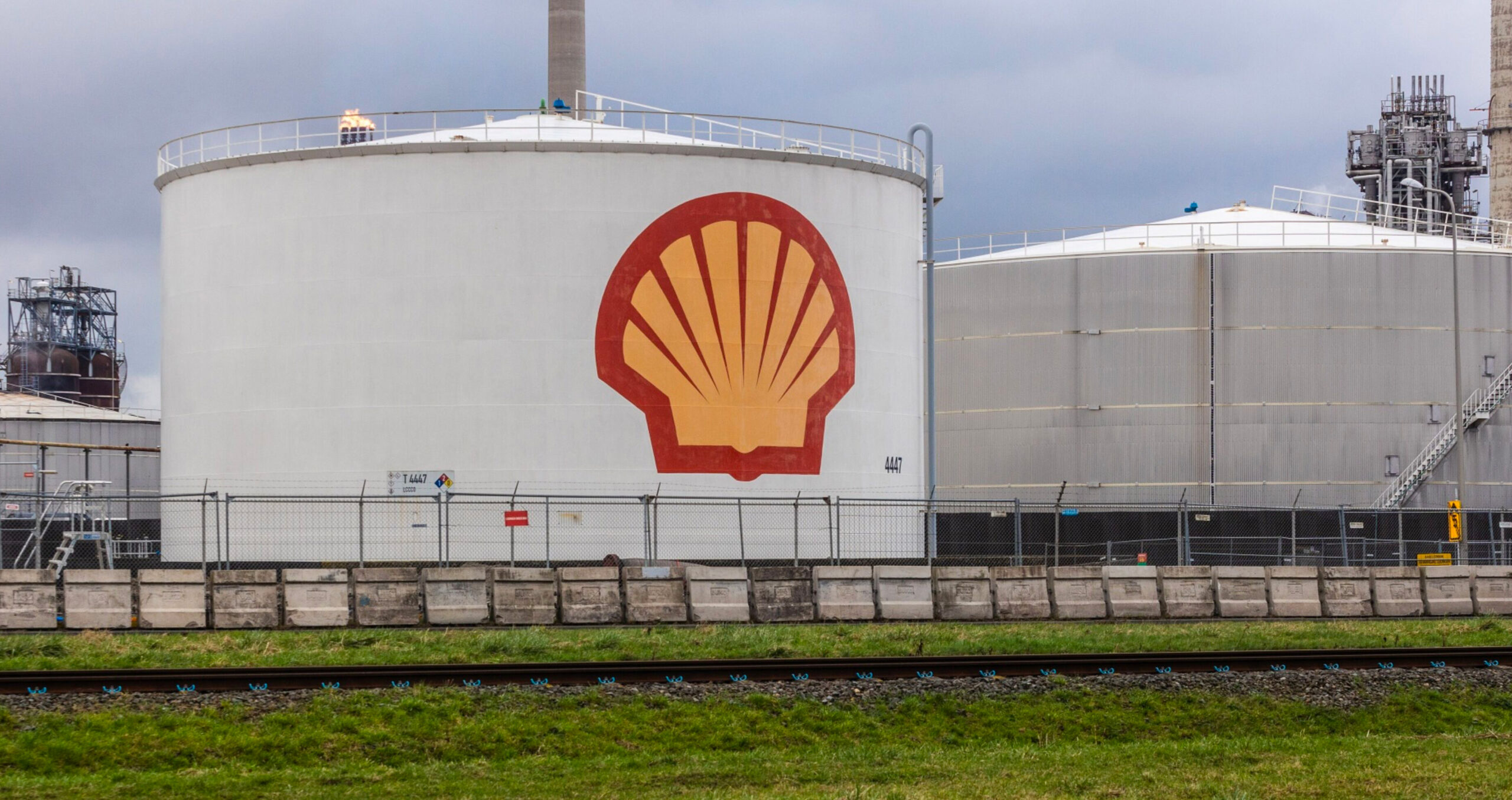 To illustrate the risk of UK board directors facing personal liability for climate-related decisions, the opinion cites the 2023 ClientEarth v Shell case (Photo: Peter Boer/Bloomberg) 